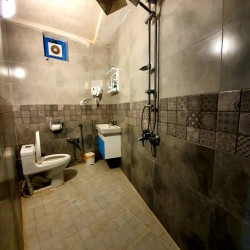 سرویس بهداشتی اتاق انجیلی اقامتگاه ساسنگ