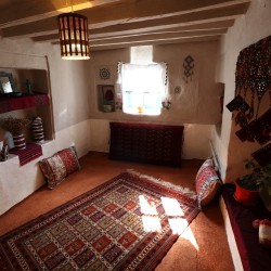 مجموعه خونه گلی اقامتگاه ساسنگ