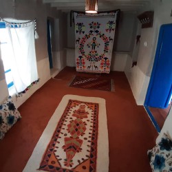مجموعه خونه گلی اقامتگاه ساسنگ